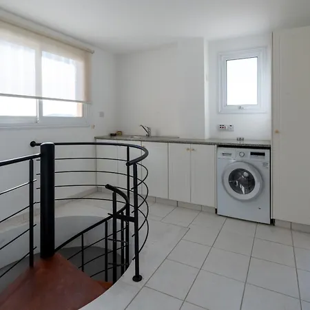 H&o Lifestyle Penthouse Apartment Paphos