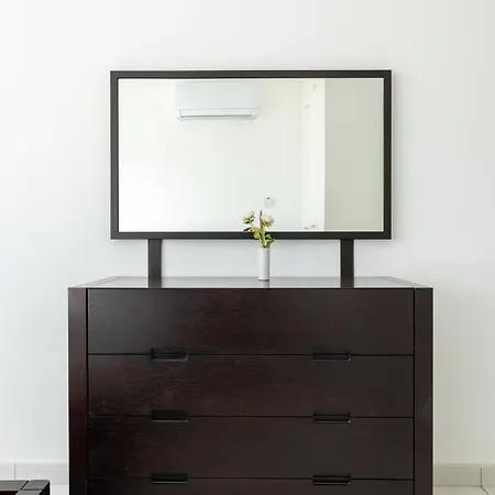 H&o Lifestyle Penthouse * פאפוס
